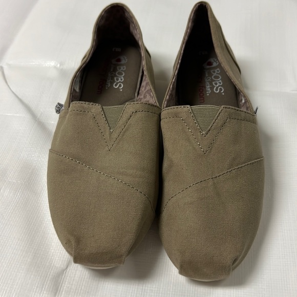 Bob’s *new* - Picture 1 of 5